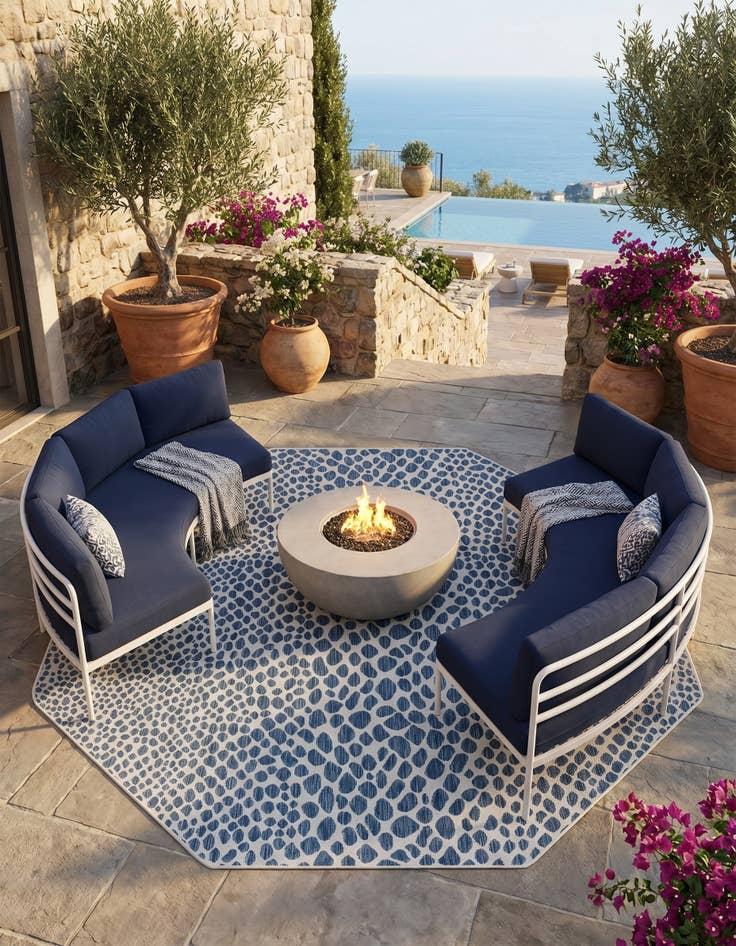 Detail image of 7' 10 x 7' 10 Easy-Clean Jill Zarin Cape Town Indoor / Outdoor Octagon Rug