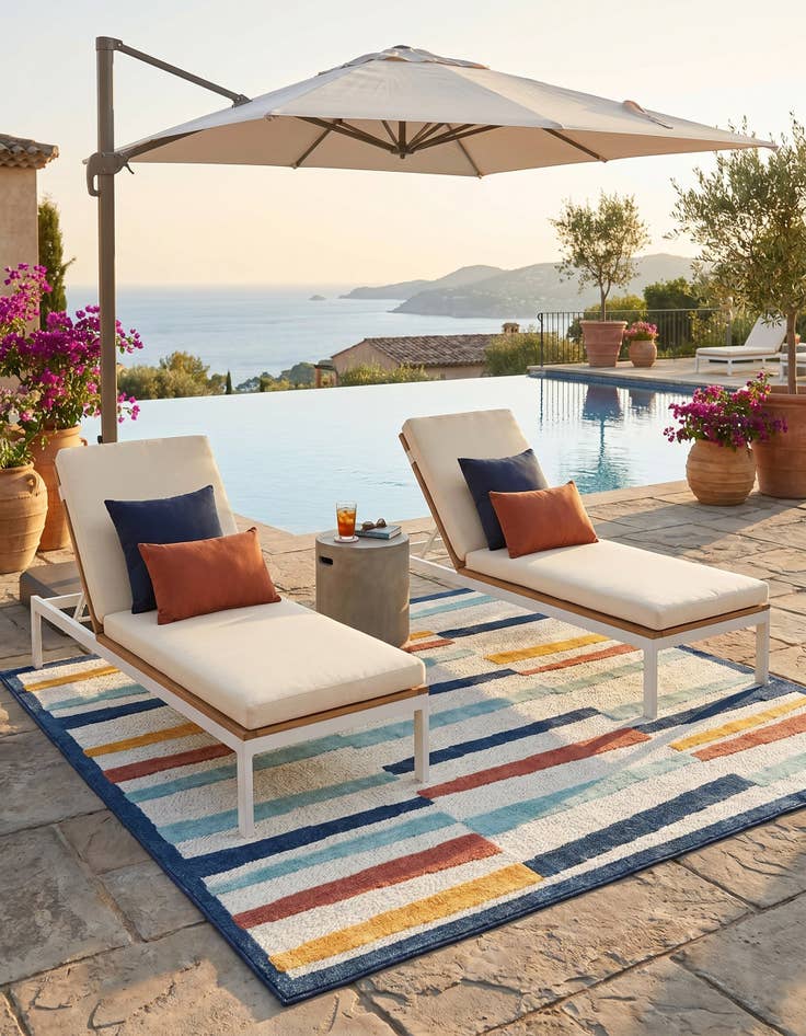 Detail image of 7' 10 x 7' 10 Easy-Clean Belize Indoor / Outdoor Square Rug