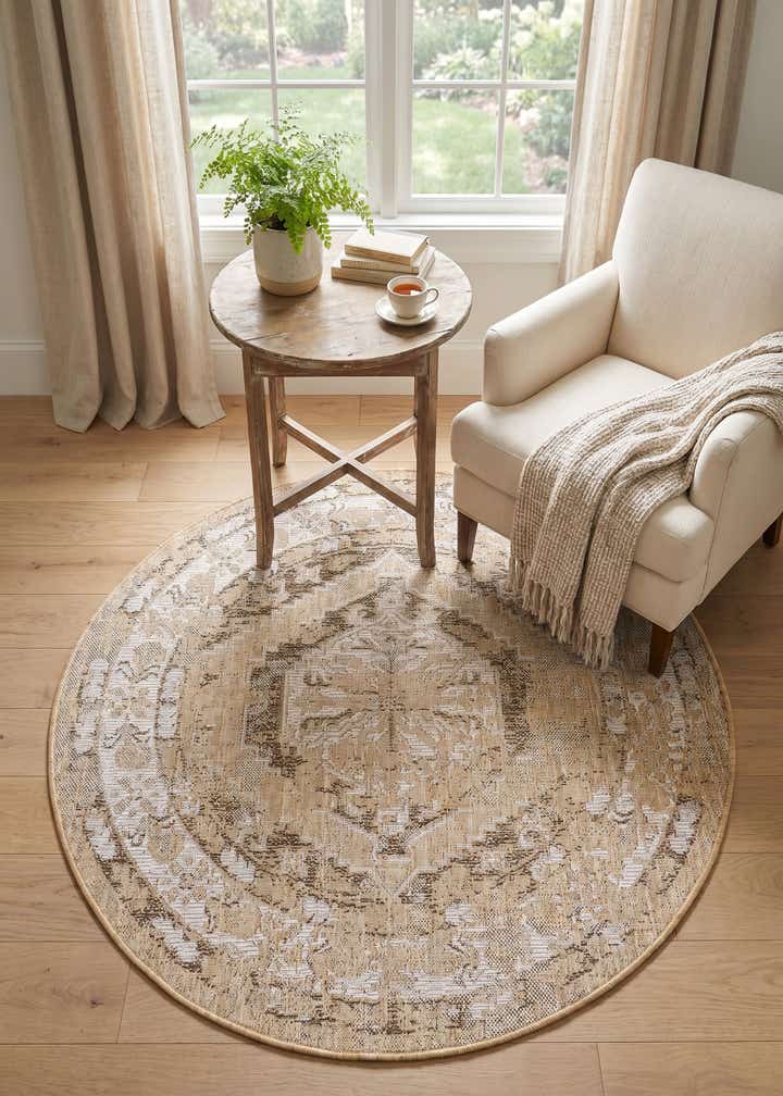4' x 4' Easy-Clean Traditional Indoor / Outdoor Round Rug