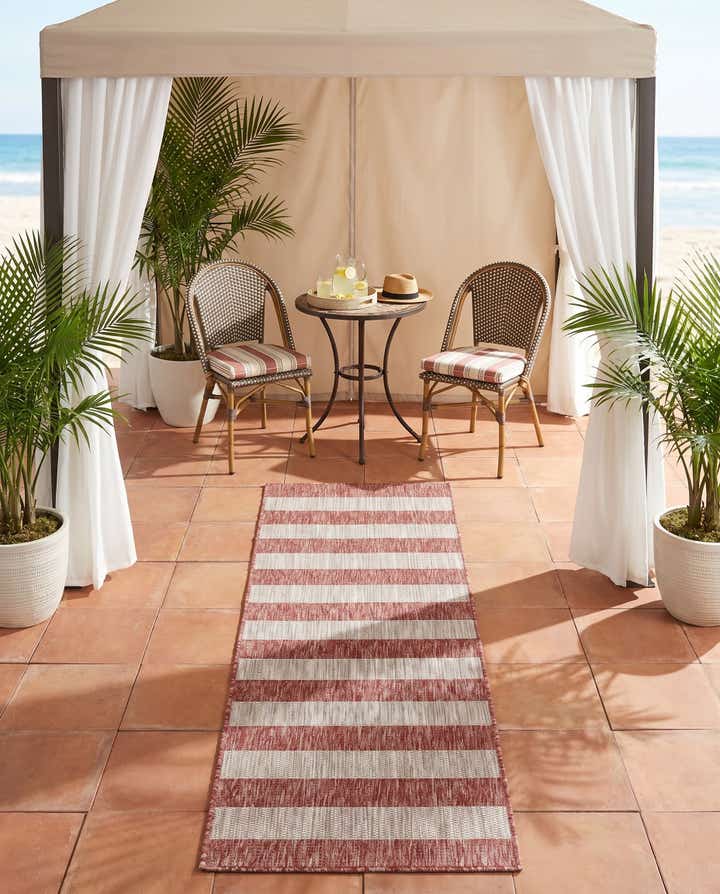 2' x 6' Easy-Clean Ribbon Indoor / Outdoor Runner Rug