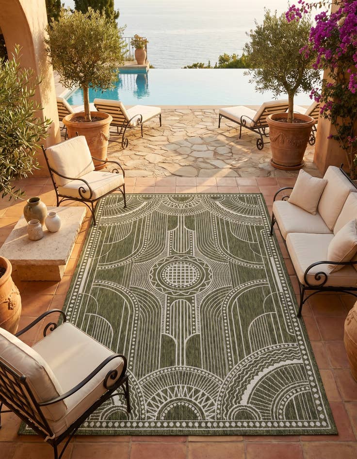 Detail image of 5' 3 x 8' Easy-Clean Traditional Indoor / Outdoor Rug