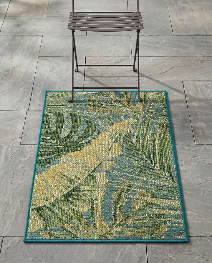2' x 3' Easy-Clean Botanical Indoor / Outdoor Rug