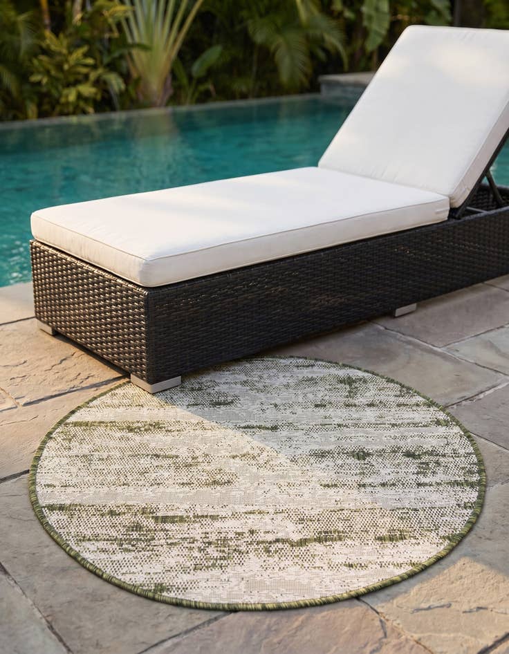 Detail image of 3' x 3' Easy-Clean Modern Indoor / Outdoor Round Rug