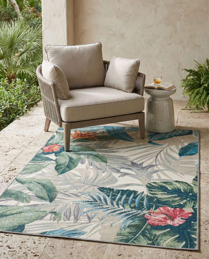 3' 3 x 5' 3 Easy-Clean Botanical Indoor / Outdoor Rug