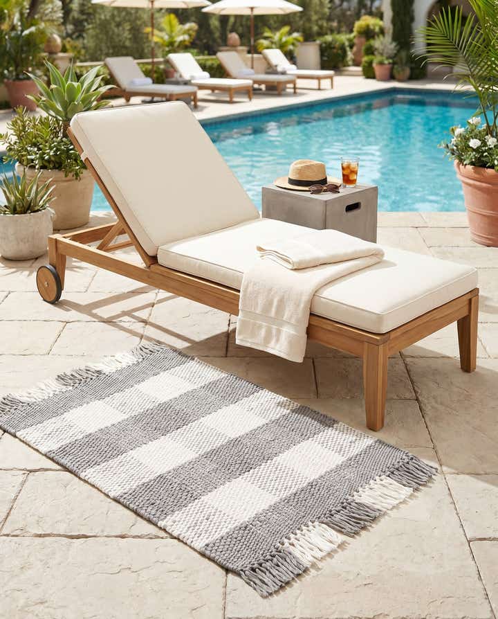 2' 2 x 3' Easy-Clean Eco Plaid Washable Indoor / Outdoor Rug
