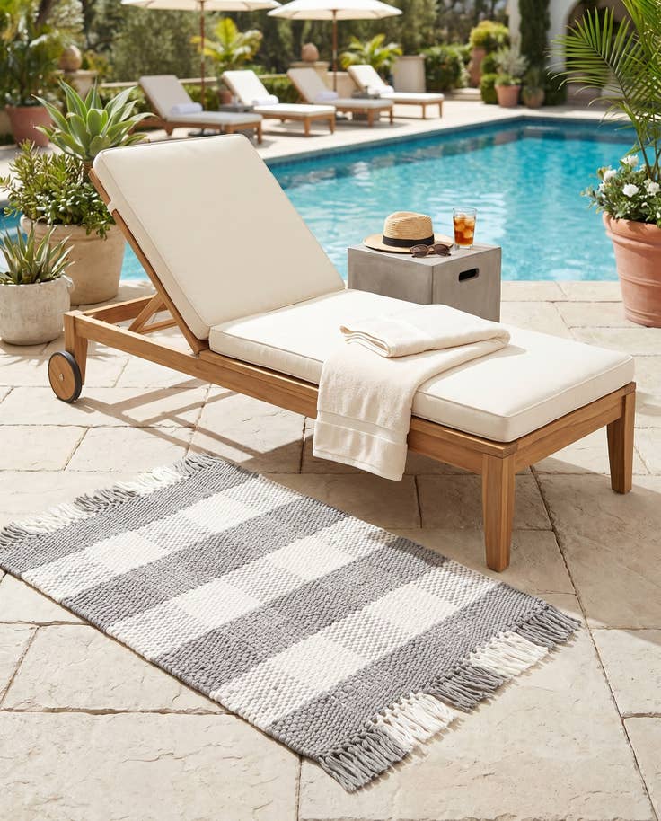 Detail image of 2' 2 x 3' Easy-Clean Eco Plaid Washable Indoor / Outdoor Rug