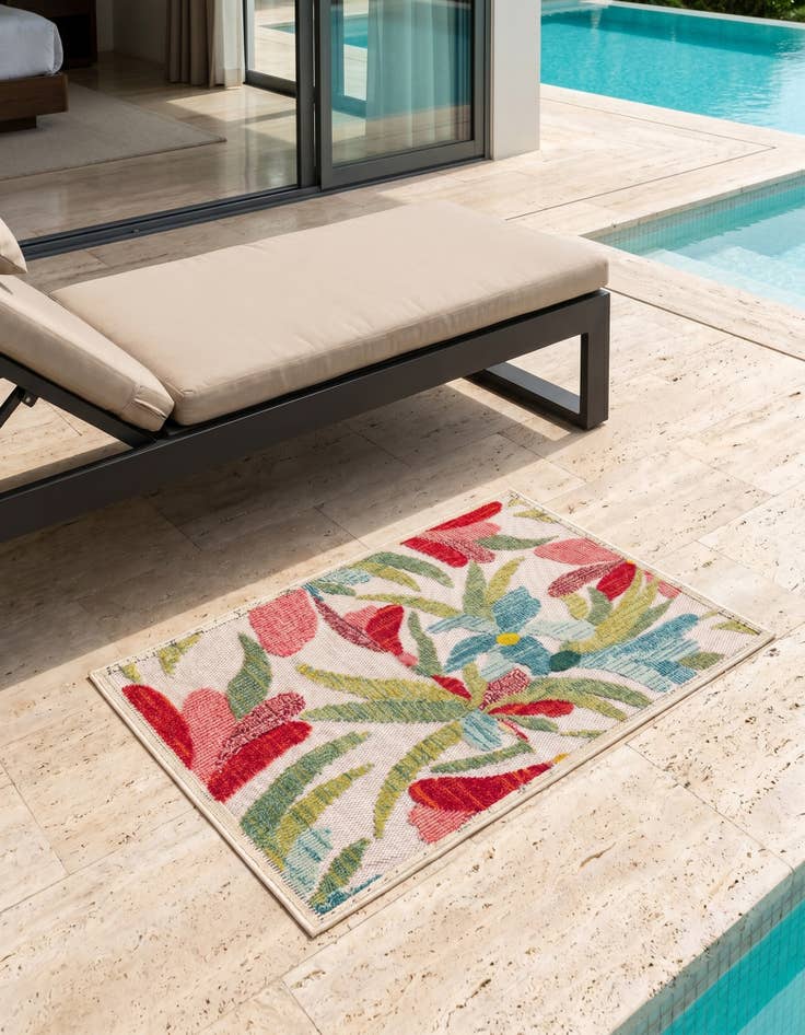 Detail image of 2' x 3' Easy-Clean Casablanca Indoor / Outdoor Rug