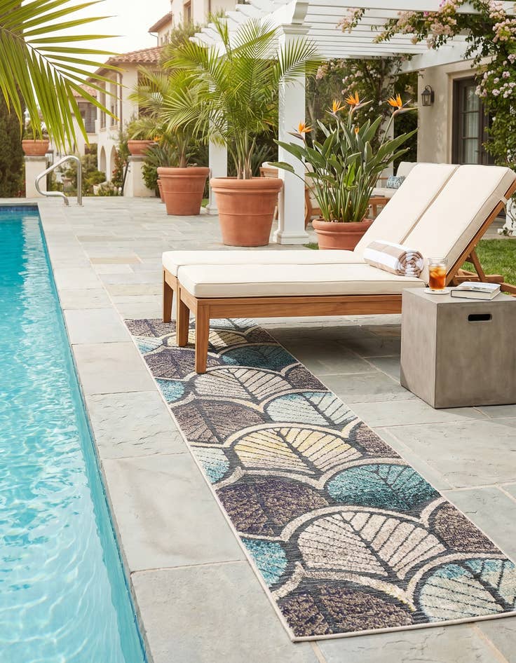Detail image of 2' x 8' Easy-Clean Casablanca Indoor / Outdoor Runner Rug