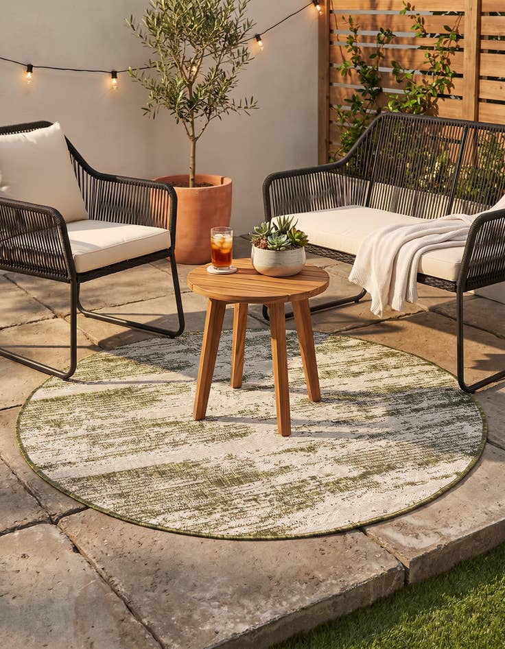 Detail image of 4' x 4' Easy-Clean Modern Indoor / Outdoor Round Rug
