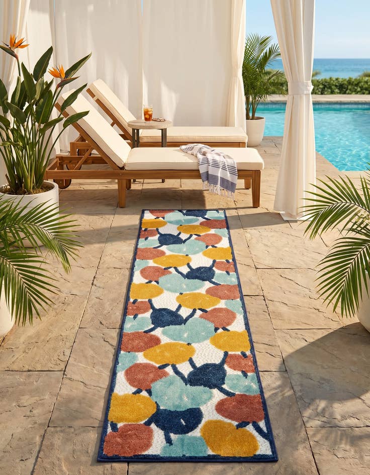 Detail image of 2' x 10' Easy-Clean Belize Indoor / Outdoor Runner Rug