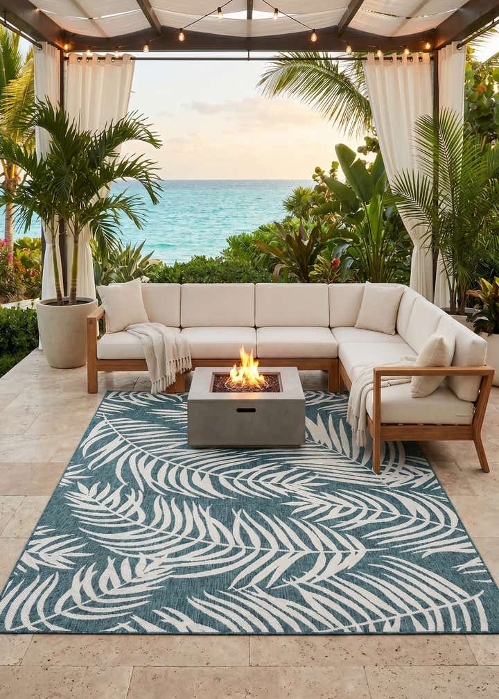 7' 10 x 10' Easy-Clean Botanical Indoor / Outdoor Rug