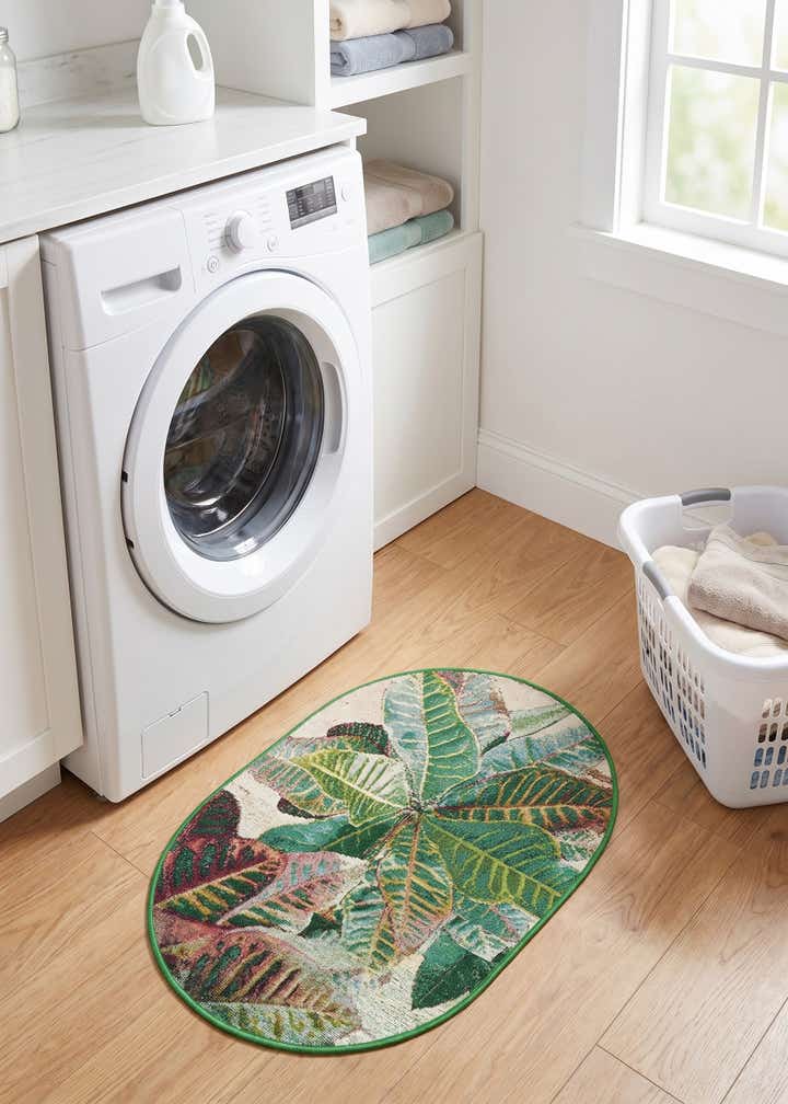 2' x 3' Easy-Clean Botanical Indoor / Outdoor Oval Rug