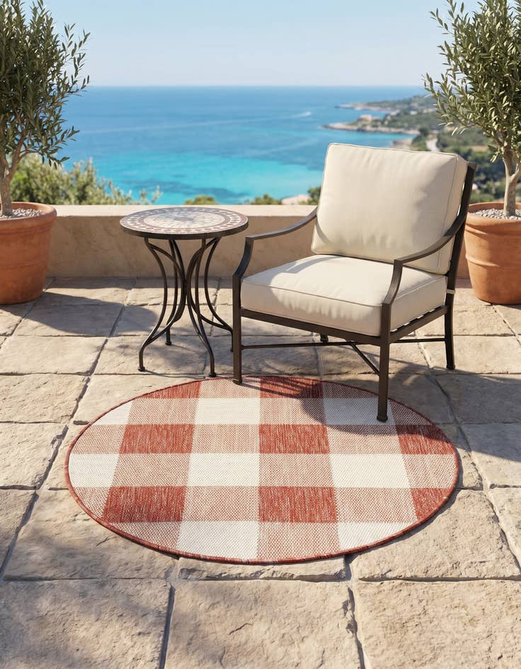 Detail image of 3' x 3' Easy-Clean Checkered Indoor / Outdoor Round Rug