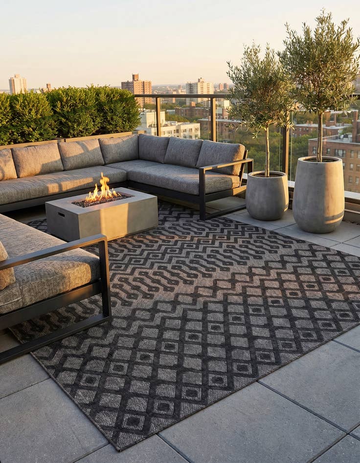 Detail image of 9' x 12' Easy-Clean Trellis Textured Indoor / Outdoor Rug