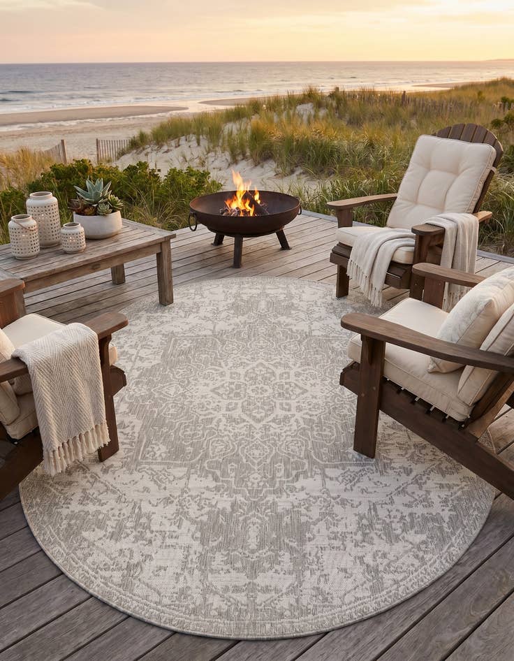 Detail image of 7' 10 x 10' Easy-Clean Jill Zarin Dubai Indoor / Outdoor Oval Rug