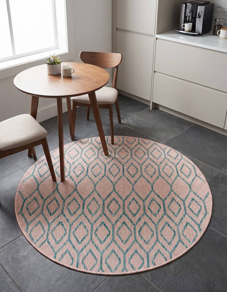 Detail image of 3' x 3' Easy-Clean Jill Zarin Turks and Caicos Indoor / Outdoor Round Rug