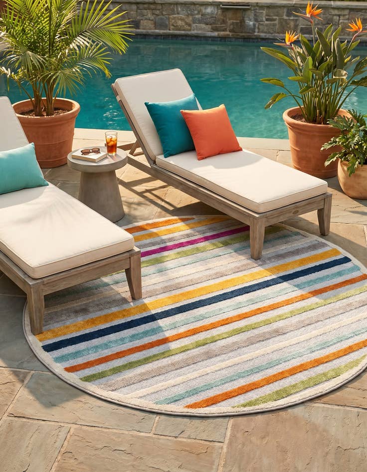 Detail image of 5' 3 x 5' 3 Easy-Clean Aruba Indoor / Outdoor Round Rug