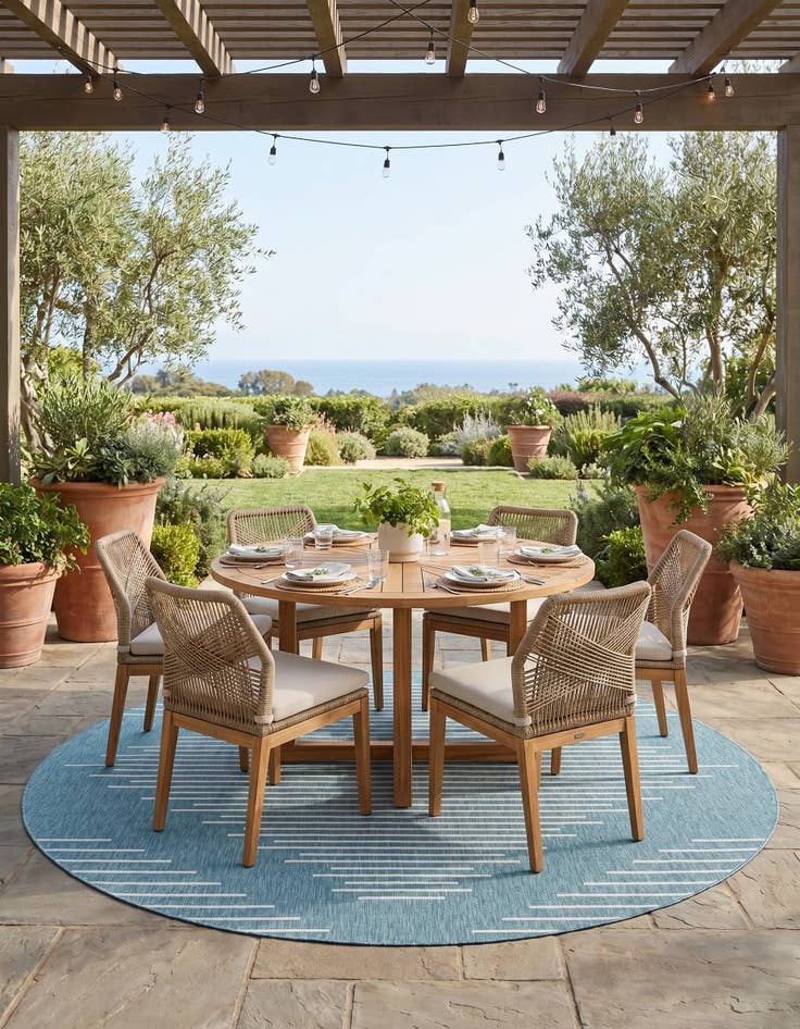 Detail image of 10' 8 x 10' 8 Easy-Clean Modern Indoor / Outdoor Round Rug