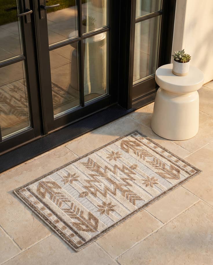 Detail image of 2' x 3' Easy-Clean Modern Indoor / Outdoor Rug