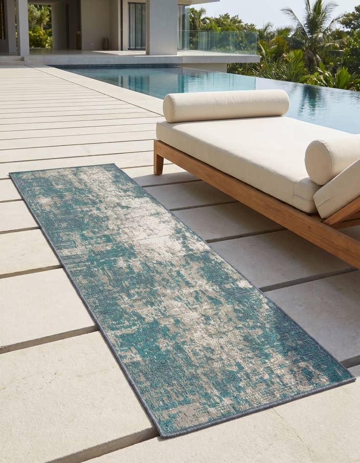 Detail image of 2' x 6' Easy-Clean Coastal Indoor / Outdoor Runner Rug