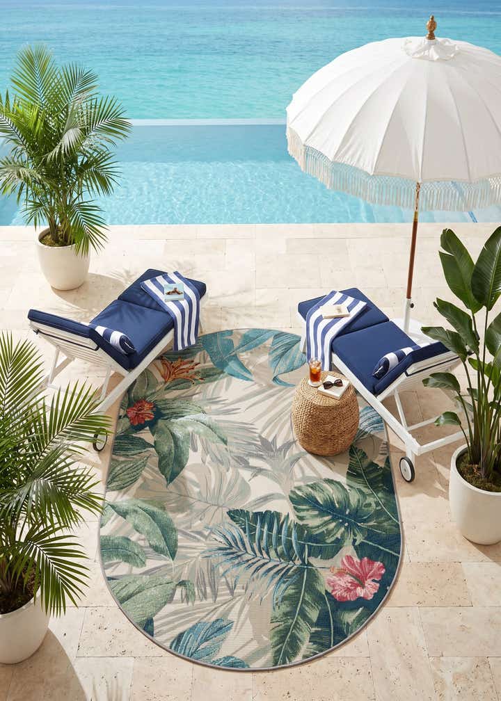 4' x 6' Easy-Clean Botanical Indoor / Outdoor Oval Rug