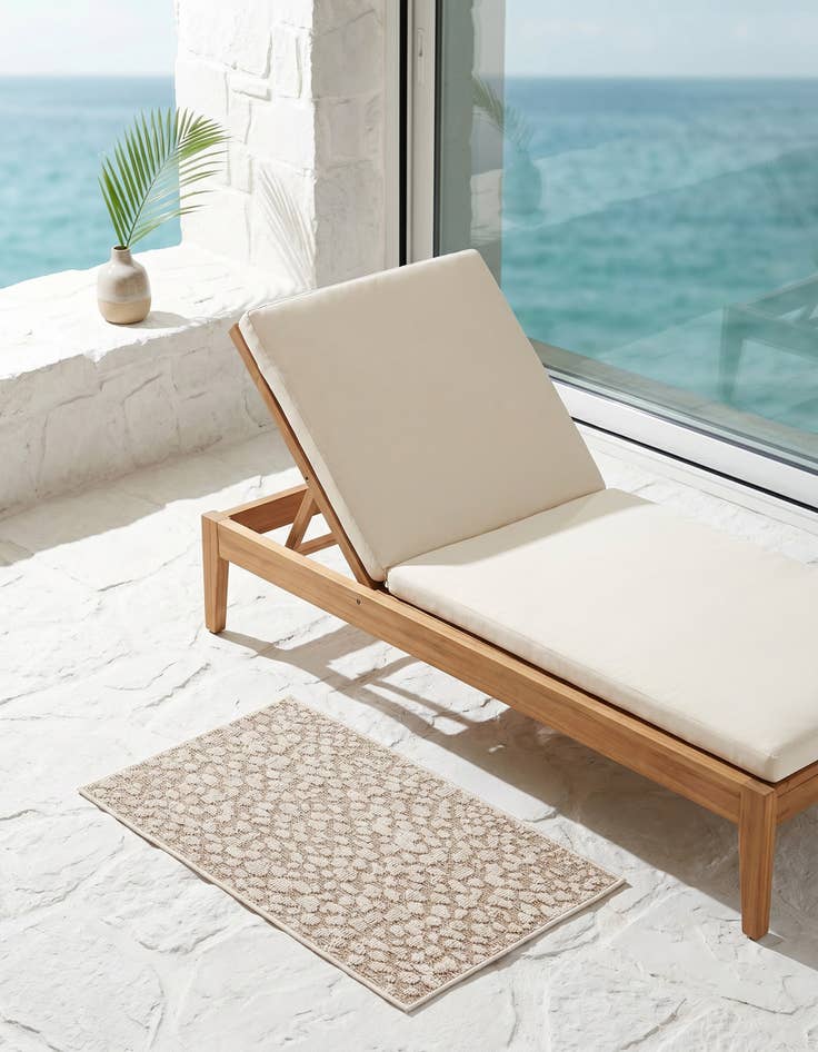 Detail image of 2' x 3' 1 Easy-Clean Safari Indoor / Outdoor Rug