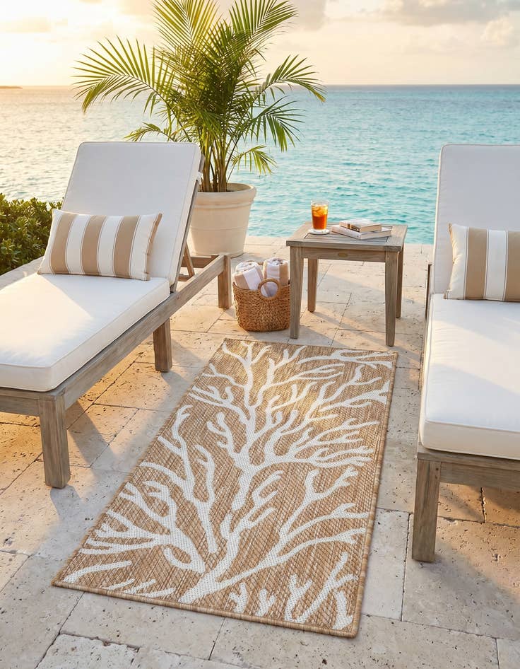 Detail image of 2' x 4' Easy-Clean Coastal Indoor / Outdoor Runner Rug