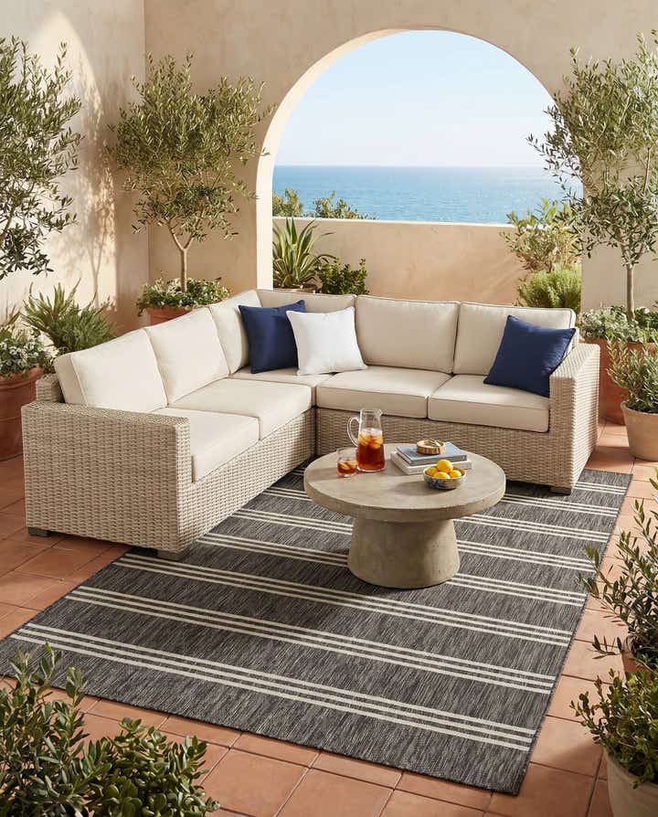 7' 10 x 10' Easy-Clean Jill Zarin Anguilla Indoor / Outdoor Rug