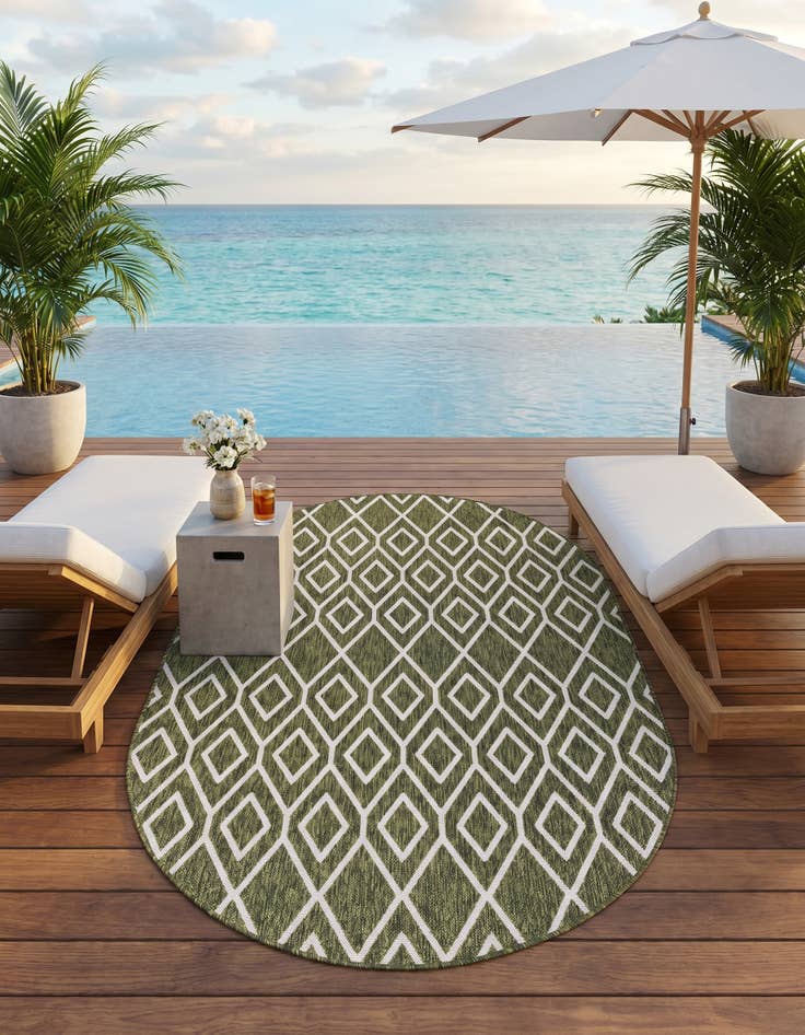 Detail image of 5' 3 x 8' Easy-Clean Jill Zarin Turks and Caicos Indoor / Outdoor Oval Rug