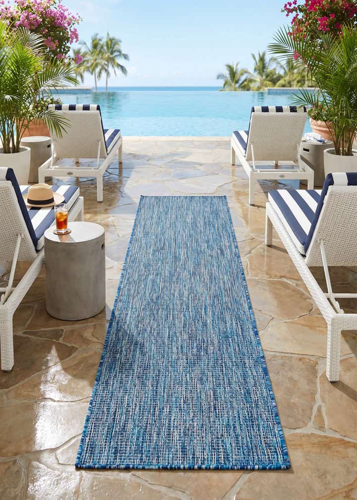 2' x 6' Easy-Clean Solid Indoor / Outdoor Runner Rug