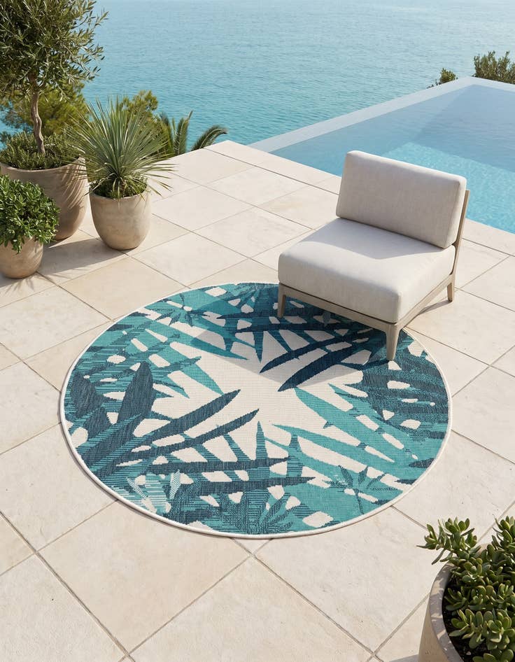Detail image of 4' x 4' Easy-Clean Botanical Indoor / Outdoor Round Rug