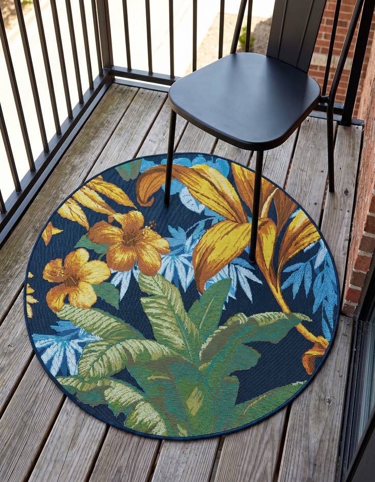 Detail image of 3' x 3' Easy-Clean Botanical Indoor / Outdoor Round Rug