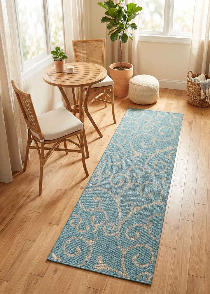 2' x 6' Easy-Clean Botanical Indoor / Outdoor Runner Rug