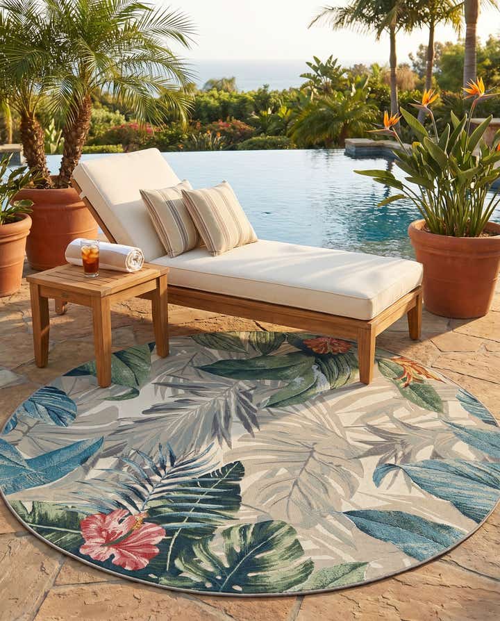 7' x 7' Easy-Clean Botanical Indoor / Outdoor Round Rug