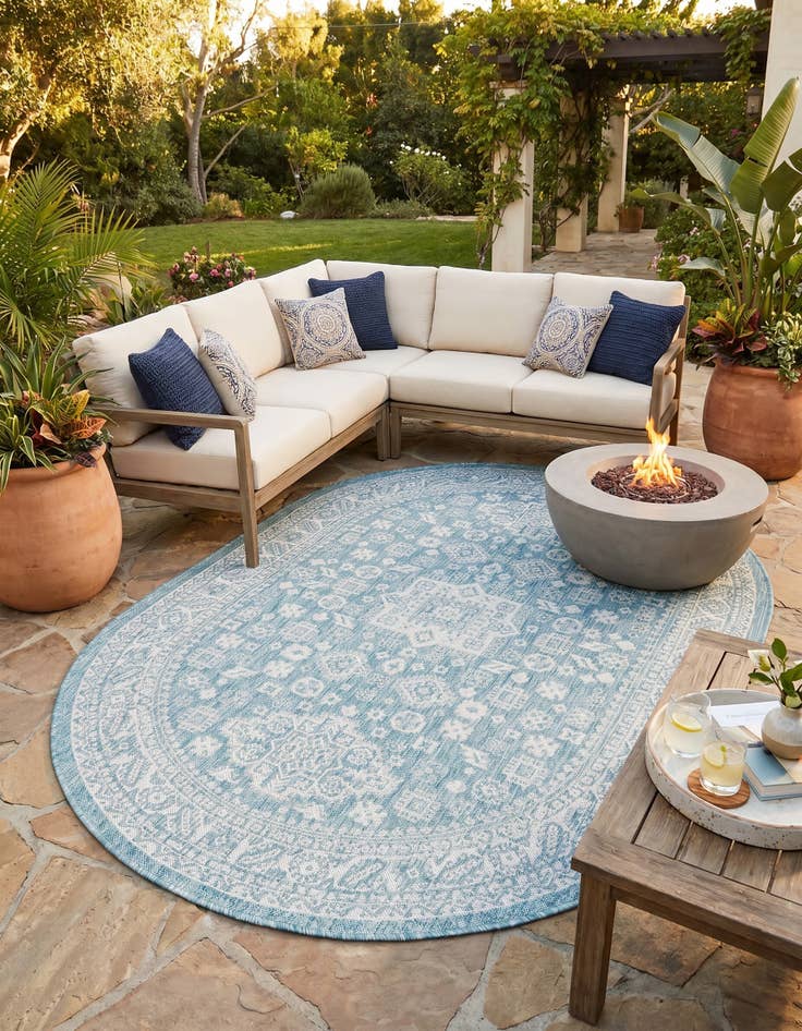 Detail image of 5' 3 x 8' Easy-Clean Aztec Indoor / Outdoor Oval Rug
