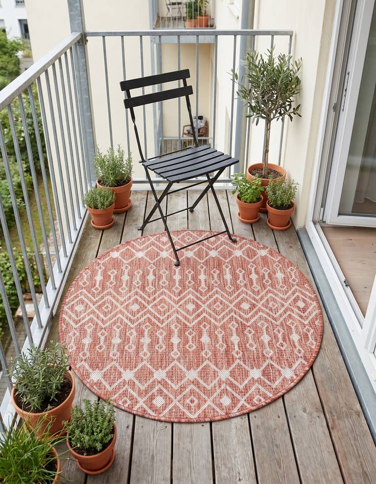 Detail image of 3' x 3' Easy-Clean Trellis Indoor / Outdoor Round Rug