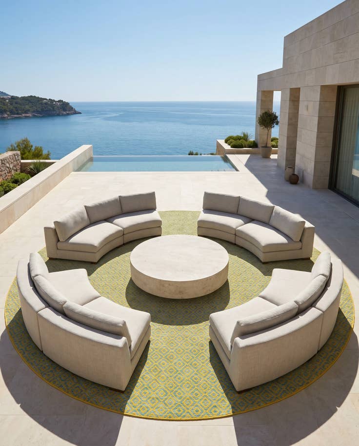 Detail image of 13' x 13' Easy-Clean Jill Zarin Costa Rica Indoor / Outdoor Round Rug