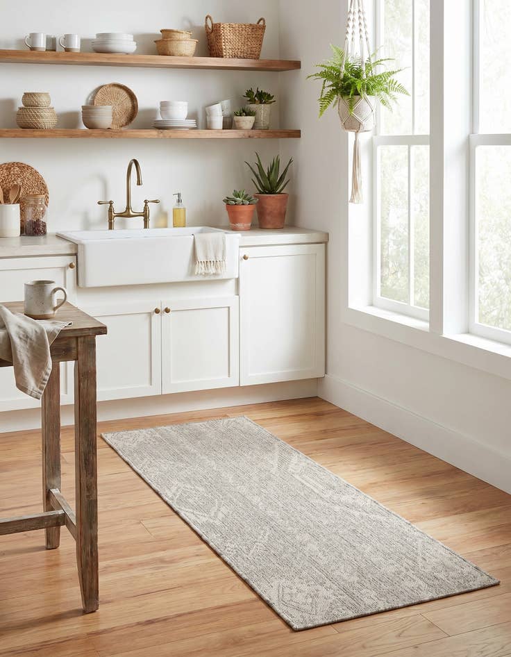 Detail image of 2' x 5' Easy-Clean Bohemian Indoor / Outdoor Runner Rug