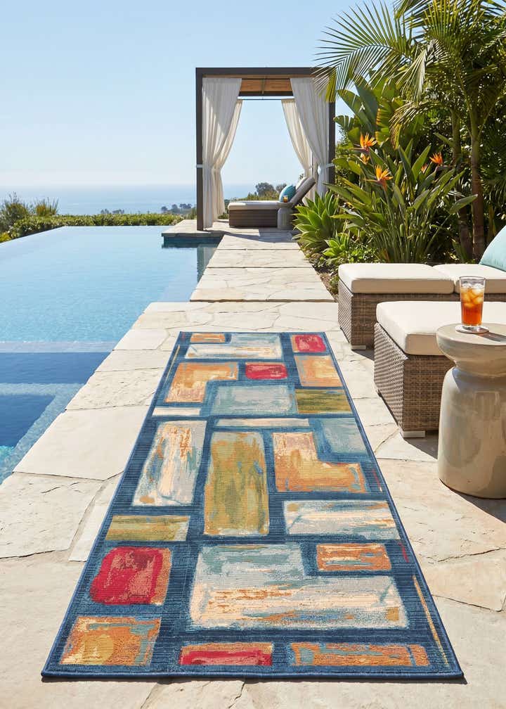 2' 7 x 7' Easy-Clean Modern Indoor / Outdoor Runner Rug