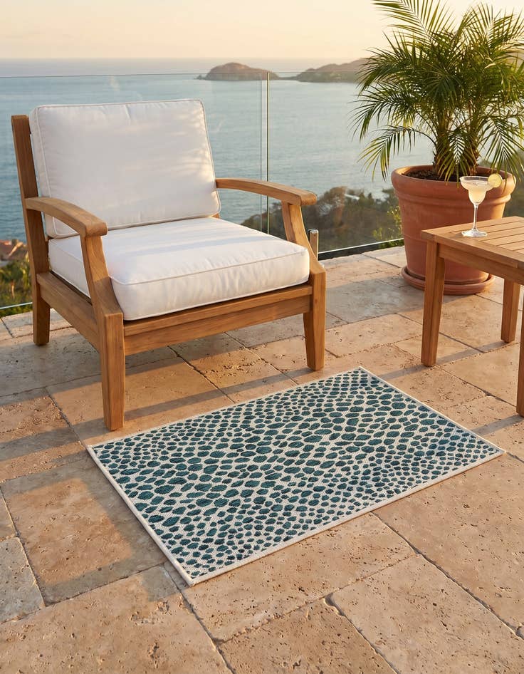 Detail image of 2' x 3' Easy-Clean Jill Zarin Cape Town Indoor / Outdoor Rug