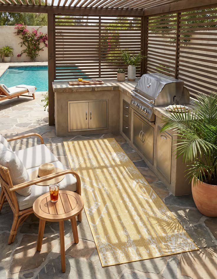 Detail image of 2' 7 x 8' Easy-Clean Bohemian Indoor / Outdoor Runner Rug