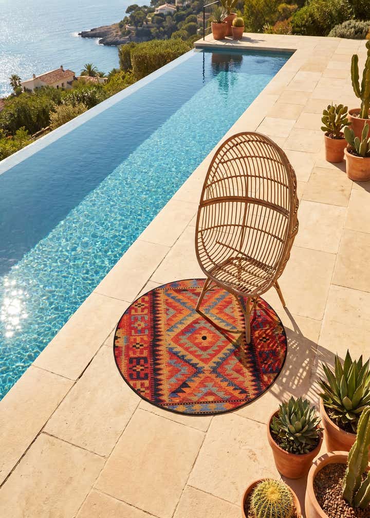 3' x 3' Easy-Clean Tribal Indoor / Outdoor Round Rug
