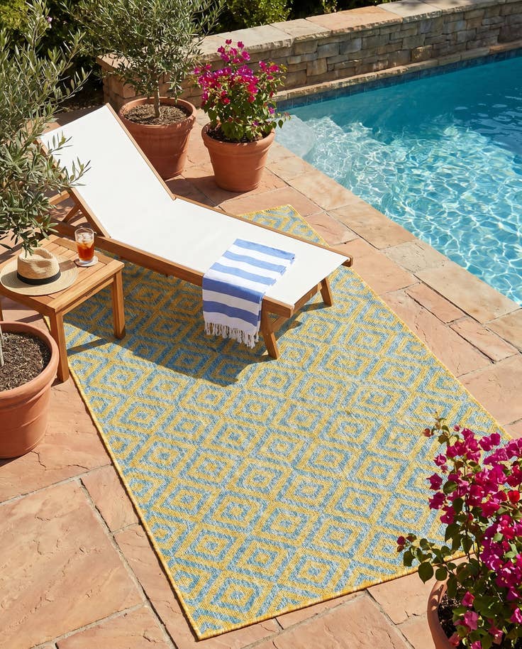 Detail image of 3' x 5' 3 Easy-Clean Jill Zarin Costa Rica Indoor / Outdoor Rug