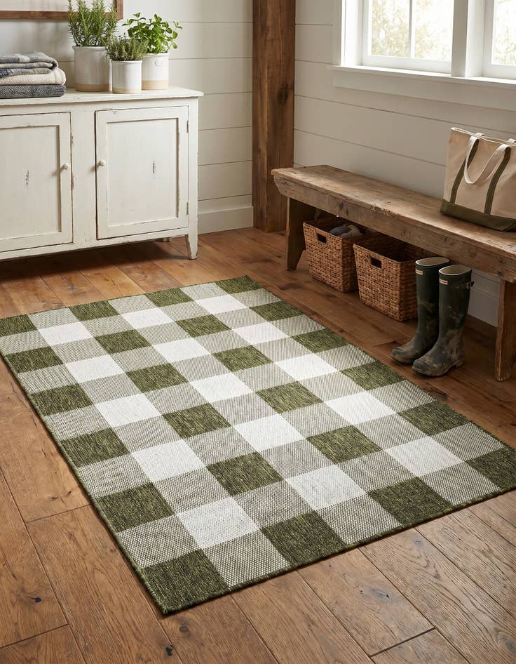 Detail image of 4' x 6' Easy-Clean Checkered Indoor / Outdoor Rug