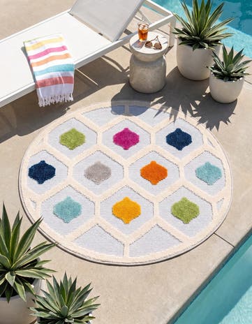 Gray Easy-Clean Aruba Indoor / Outdoor Round Rug