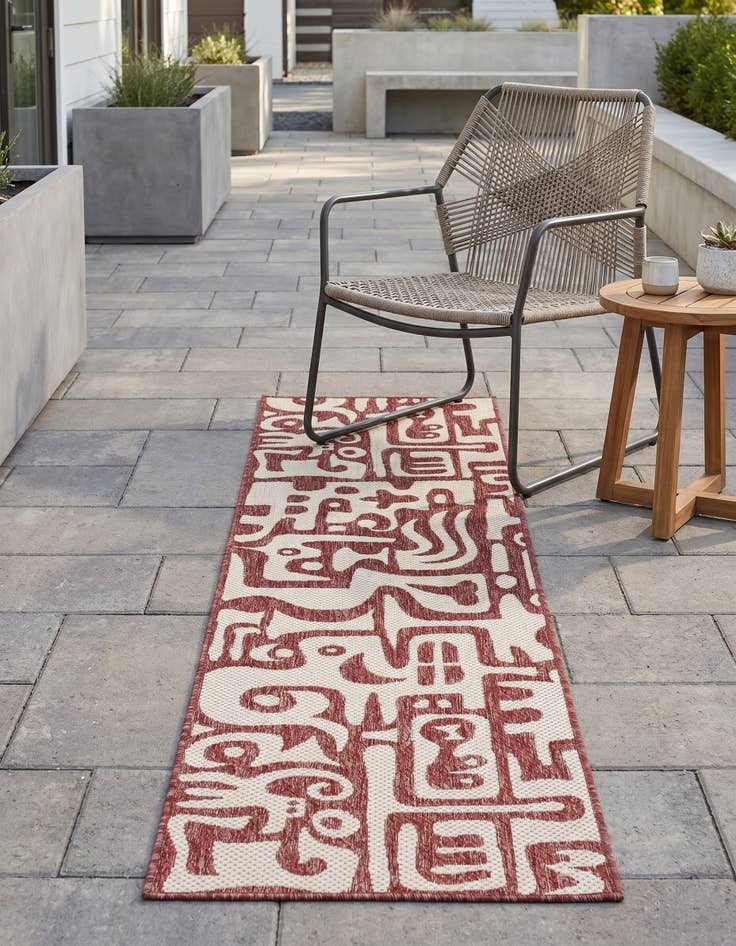 Detail image of 2' x 4' Easy-Clean Modern Indoor / Outdoor Runner Rug