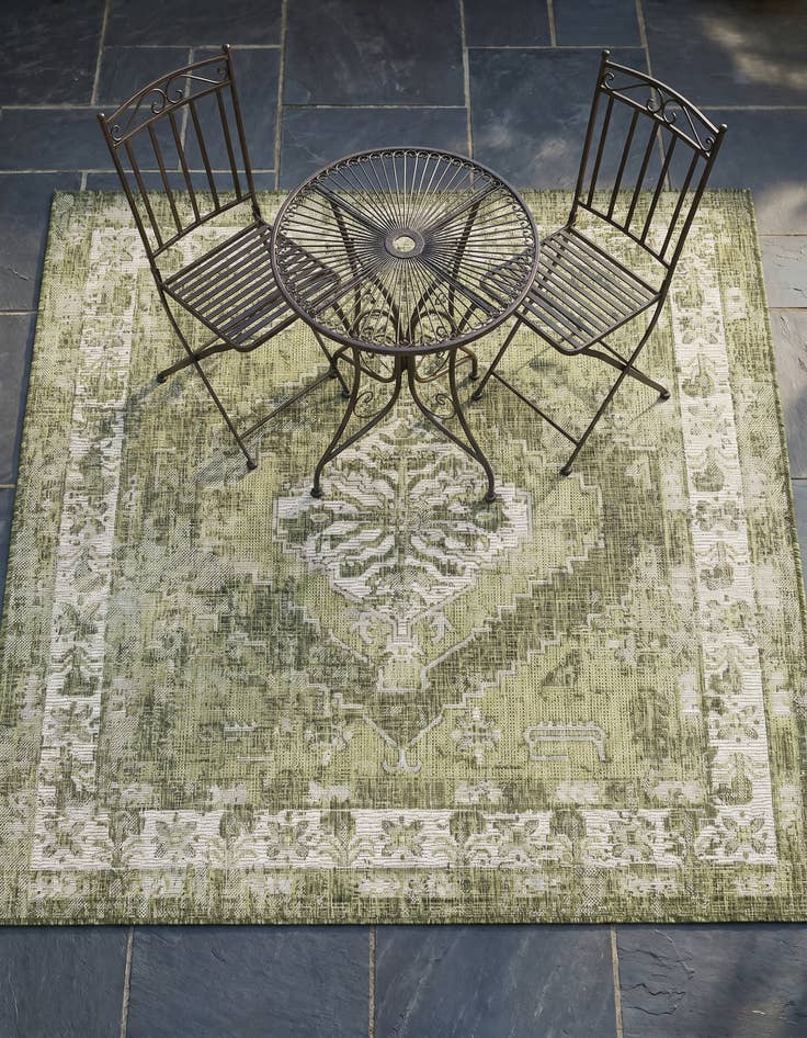 Detail image of 5' 3 x 5' 3 Easy-Clean Traditional Indoor / Outdoor Square Rug