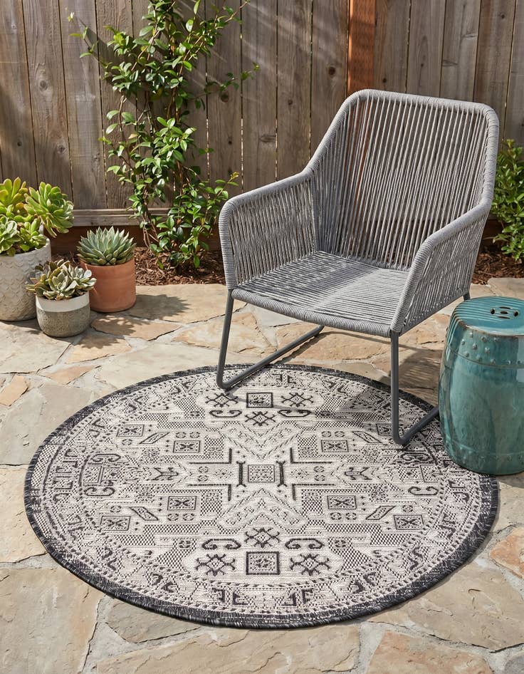 Detail image of 3' x 3' Easy-Clean Aztec Indoor / Outdoor Round Rug