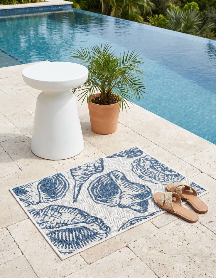 Detail image of 2' x 3' Easy-Clean Coastal Indoor / Outdoor Rug