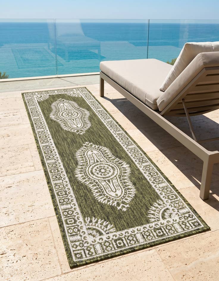 Detail image of 2' x 6' Easy-Clean Traditional Indoor / Outdoor Runner Rug